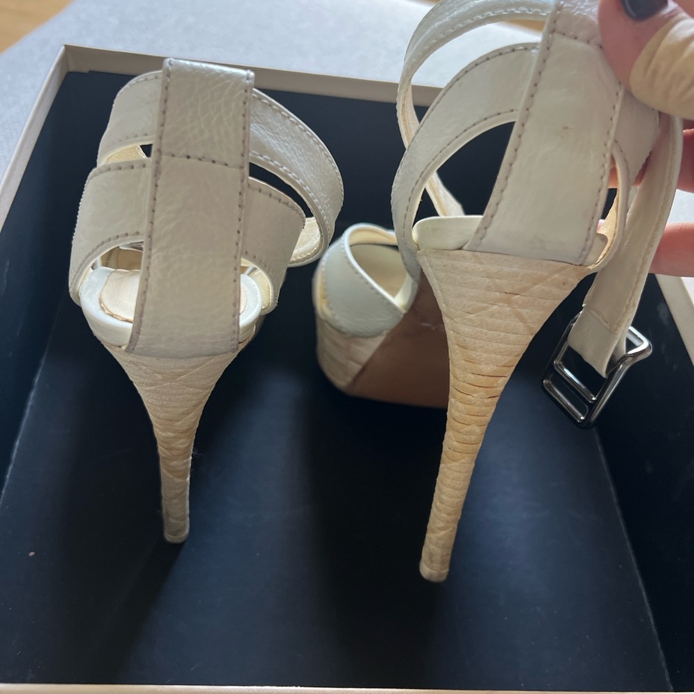 White heels by Burberry - Picture 3 of 4